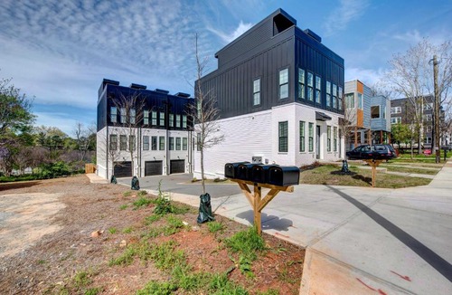 Summerhill House | Modern ATL Getaway < 3 Mi to Mercedes-Benz Stadium