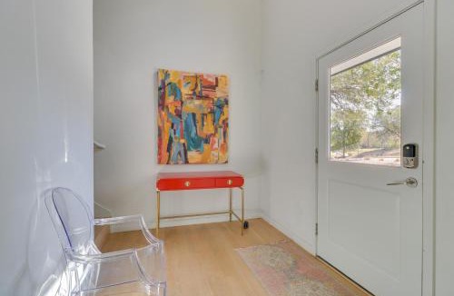 Barton Hills House | Modern Austin Home with Yard about 1 Mi from ACL!