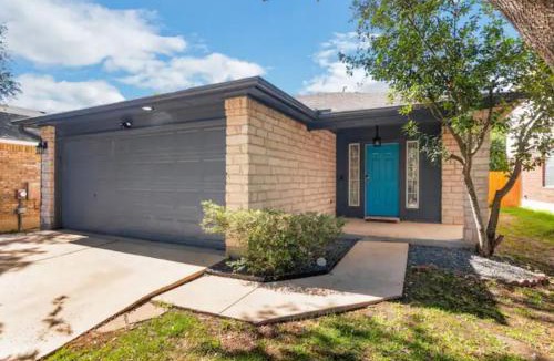 Austin House | Modern Austin Retreat 15 Min to Downtown & Airport Sir