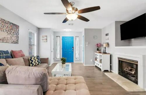 Austin House | Modern Austin Retreat 15 Min to Downtown & Airport Sir