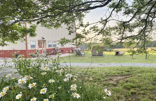Durant House | Modern Barn Apartment