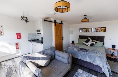 Brackley Apartment | Modern Barn Conversion