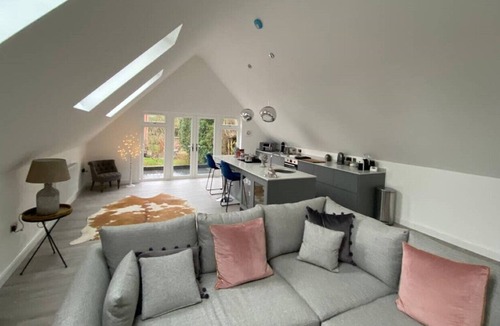 Bletchley House | Modern barn conversion Mursley