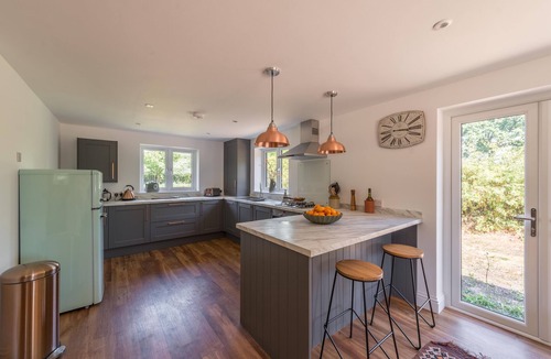 Crookham Village Cottage | Modern Barn Conversion, Rural Views, near Odiham