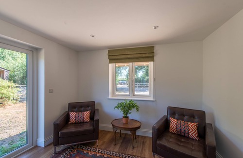 Crookham Village Cottage | Modern Barn Conversion, Rural Views, near Odiham