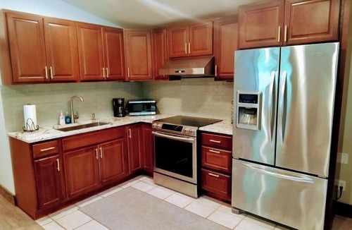 Bow House | Modern Barn Retreat with Private Taproom & Forest Views