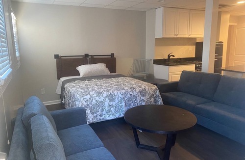 Lilburn House | Modern Basement APT min from Infinite Energy CENTER