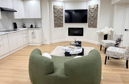 Durham Region Apartment | Modern basement suite near Durham college