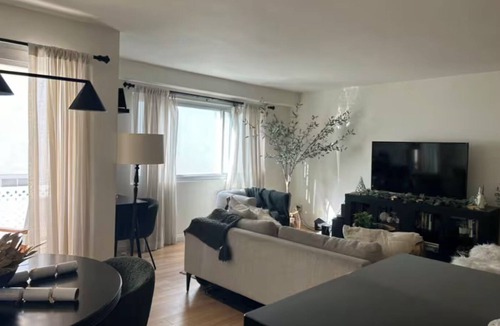 Playa Del Rey Apartment | Modern Beach Getaway - 7 min walk to the beach!