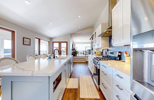 Elk House | Modern beach home with panoramic views & updated interior - great location