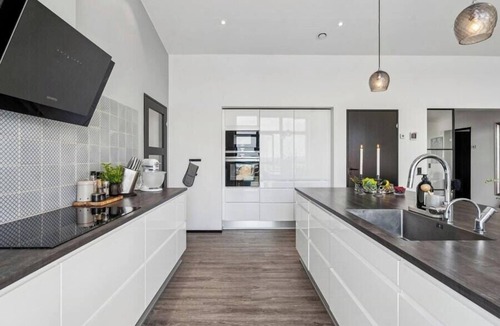 Juelsminde House | Modern beach house with sea views at Bjørnsknude