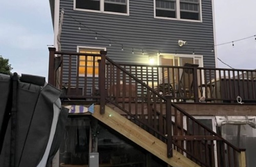 Long Beach House | Modern Beach house w/a Hot tub!