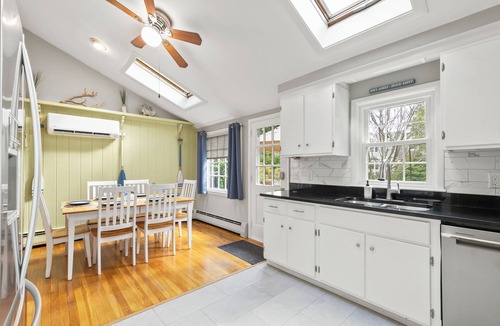 South Yarmouth House | Modern Beach & Pond Getaway; Heart of Cape Cod