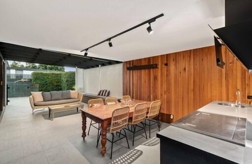 Barwon Heads House | Modern beach style home in Barwon Heads