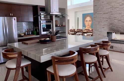 La Ventana House | Modern beachfront house with pool