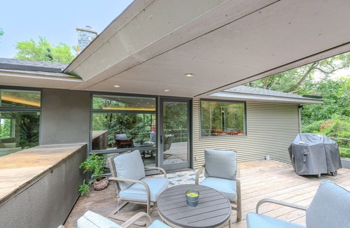 Ogden Dunes House | Modern Beachside Escape