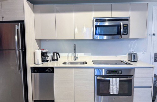 Hallandale Beach Apartment | Modern Beachwalk Apt 805