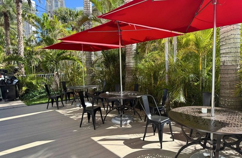 Hallandale Beach Apartment | Modern Beachwalk Apt 805