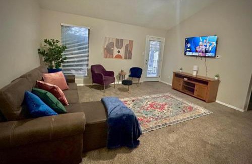 Sherman Apartment | Modern&Beautiful pool A plus ocation LongStayDiscount