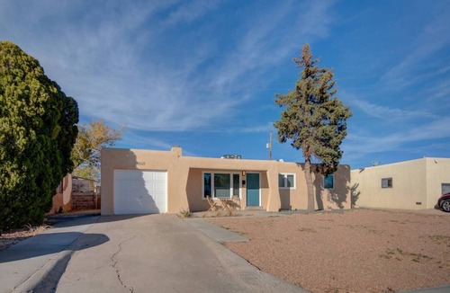 Uptown House | Modern Belle, near I-25 & I-40 Interchange