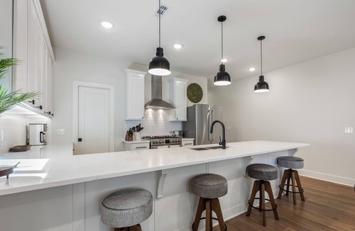 Downtown House | Modern Bentonville farmhouse townhome-3BR/3BA sleeps 6. Walk, bike or drive to Downtown Bentonville!