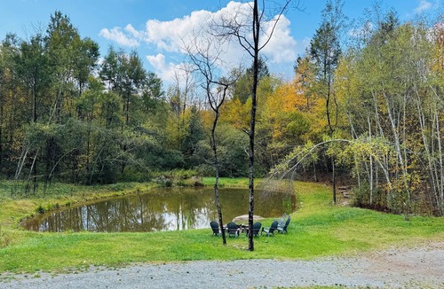 Callicoon Center House | Modern Black-Clad Chalet 3BR/3Bath with Private Pond in Callicoon Center