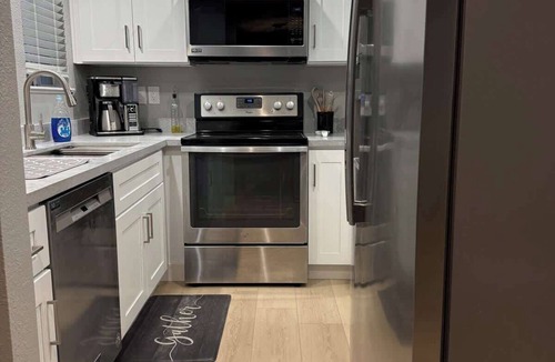 Modesto House | Modern Blue Marina 2 bed 2 bath garage whole home