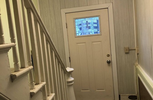 Seward Place Apartment | Modern-Bohemian quarters - King Bed-Washer/Dryer