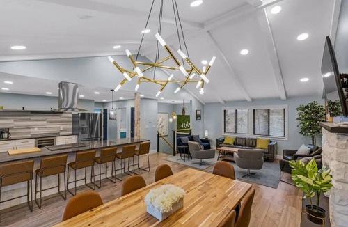 Watertown House | 󰀄 Modern Boho Dream Home 󰀄 Completely Renovated