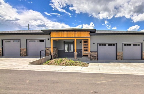 Four Corners House | Modern Bozeman Family Townhome with Hot Tub!