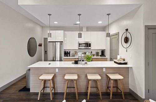 Somerville Apartment | Modern/Brand New!/Harvard/MIT/Fenway/WIFI