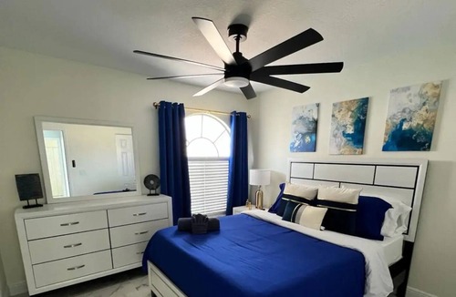 Brandon House | Modern Brandon Serene Escape