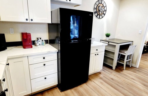 The Villas Apartment | Modern & Bright 2BR Escape Santana Row