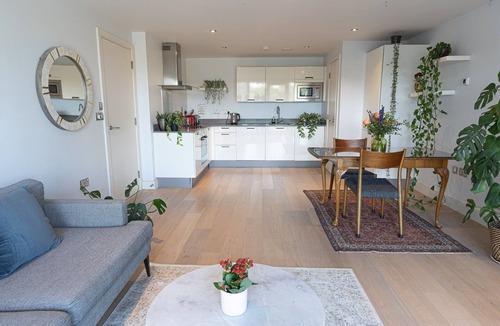 Deptford Apartment | Modern&bright 60m2/650sqft Flat With King bed