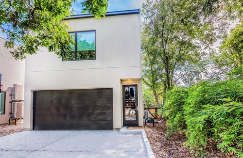 Zilker Apartment | Modern Bright Clean New Apartment Walk To Zilker, Close To Downtown