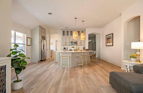 Brushy Creek House | Modern & Bright Retreat Near Downtown Round Rock