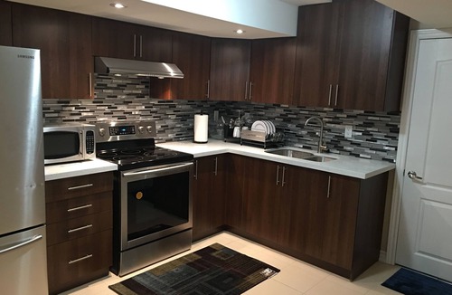Mount Pleasant Apartment | Modern Bsmt Apartment - Separate & Private