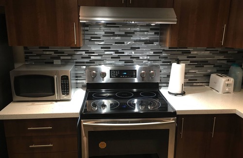 Mount Pleasant Apartment | Modern Bsmt Apartment - Separate & Private