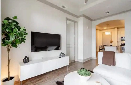 Lindbergh Apartment | Modern Buckhead condo