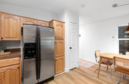 Dunsmuir Cabin | Modern Cabin - (Oak)