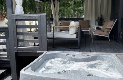 Stone Mountain House | Modern Cabin of Stone Mountain