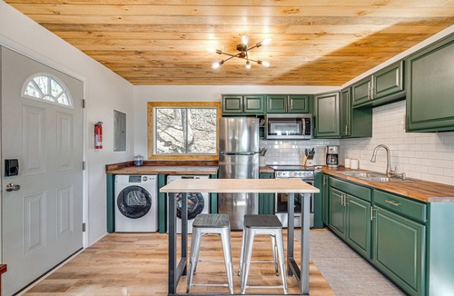 New Market Cabin | Modern Cabin w/King Bed, View, Hot Tub, Fire Pit