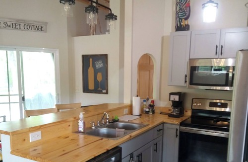 Dunnegan House | Modern Cabin with all the Amenities