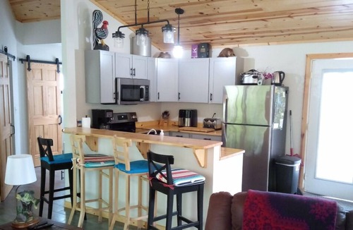 Dunnegan House | Modern Cabin with all the Amenities