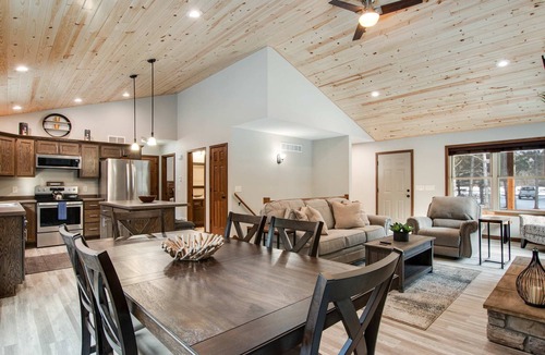 Arkdale House | Modern cabin with fast WiFi, firepit, pergola, W/D, & central AC