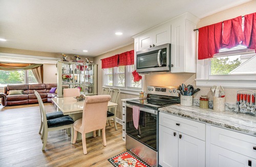 Cape Charles House | Modern Cape Charles Home: 1 Mi to Kiptopeke Beach!