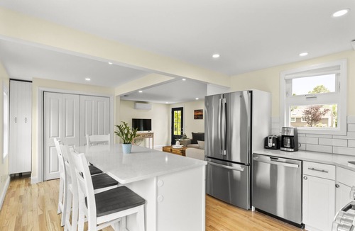 Pocasset Cottage | Modern Cape Cod Cottage- 0.5 mile to beach