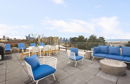 Broadway Apartment | Modern Capitol Hill Studio