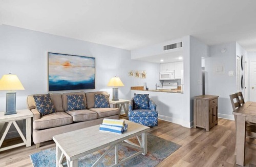 Captiva Condo | Modern Captiva Villa Residence with Great Amenities