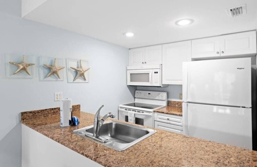 Captiva Condo | Modern Captiva Villa Residence with Great Amenities